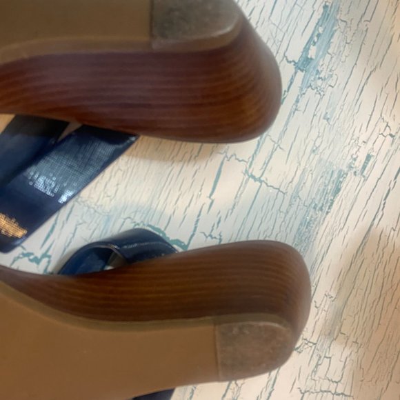 Tory Burch Cameron Wedge Thong Saffiano Navy/Gold  Size 7M - Picture 3 of 7